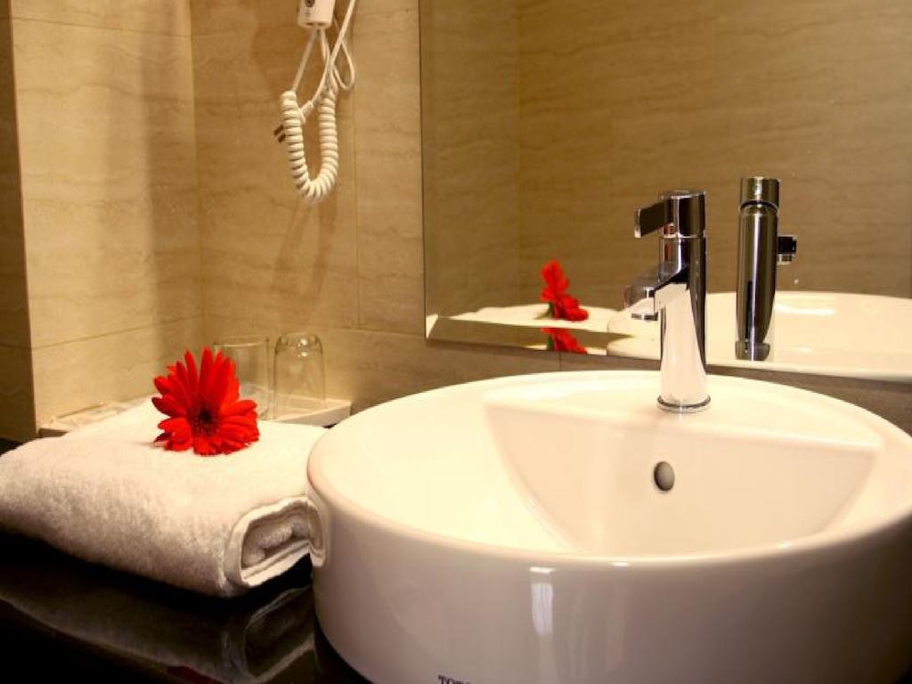 Lac Vien Hotel Ho-Chi-Minh-Stadt Zimmer foto